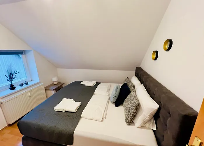 Schlossblick #innenstadt #garten #netflix Von Harztraveler ヴェルニゲローデ